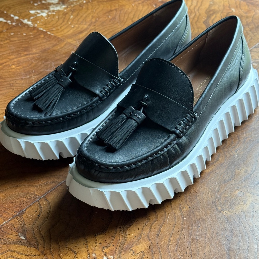 Wirth Original Mocassin Black Leather Tassel Loafers with White Chunky Sole